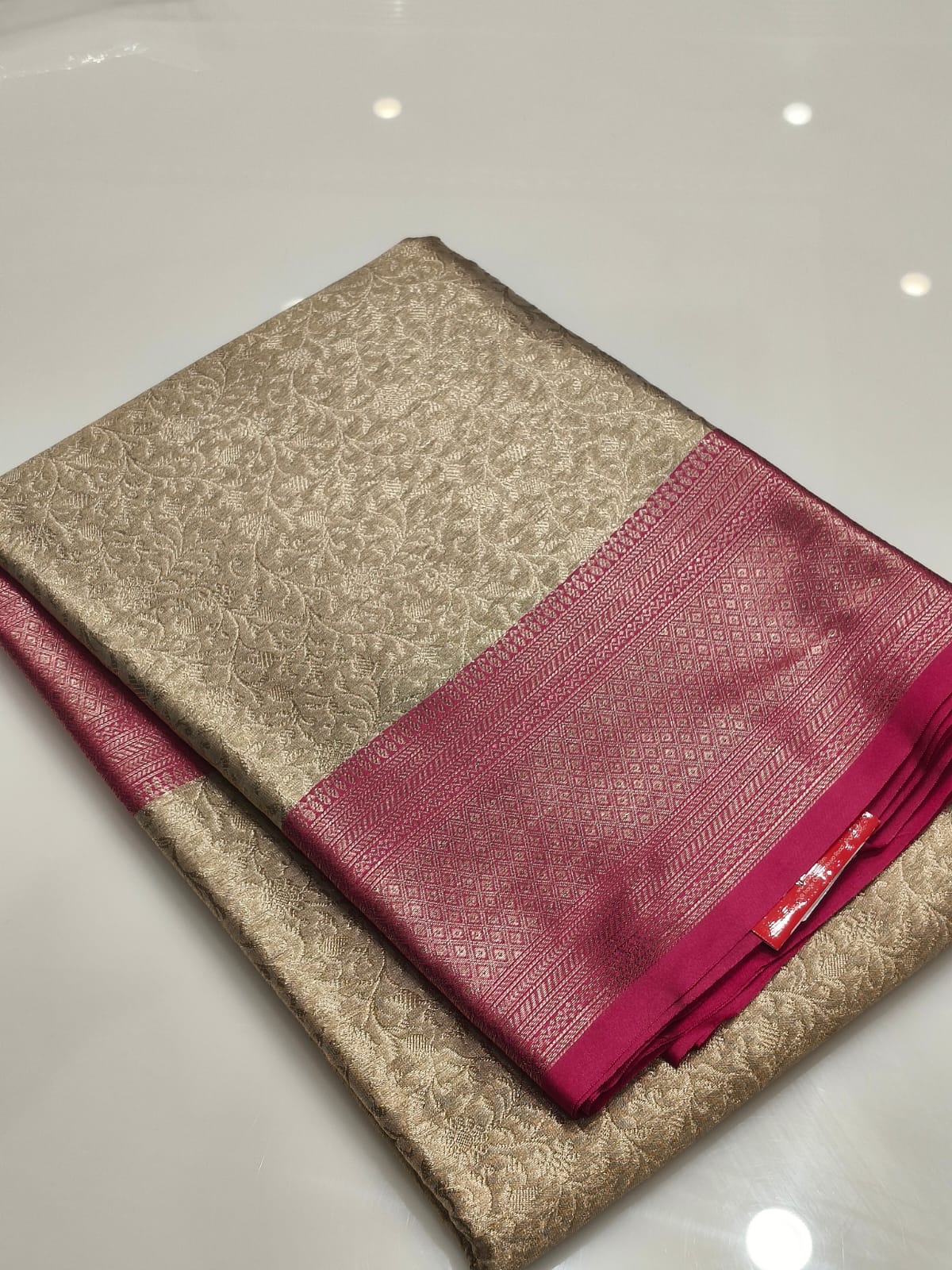 Saree - pink  shade Search code 9003