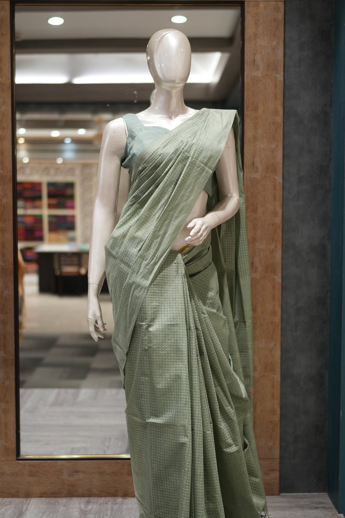 Tussar Saree -Green shade Search code 7100