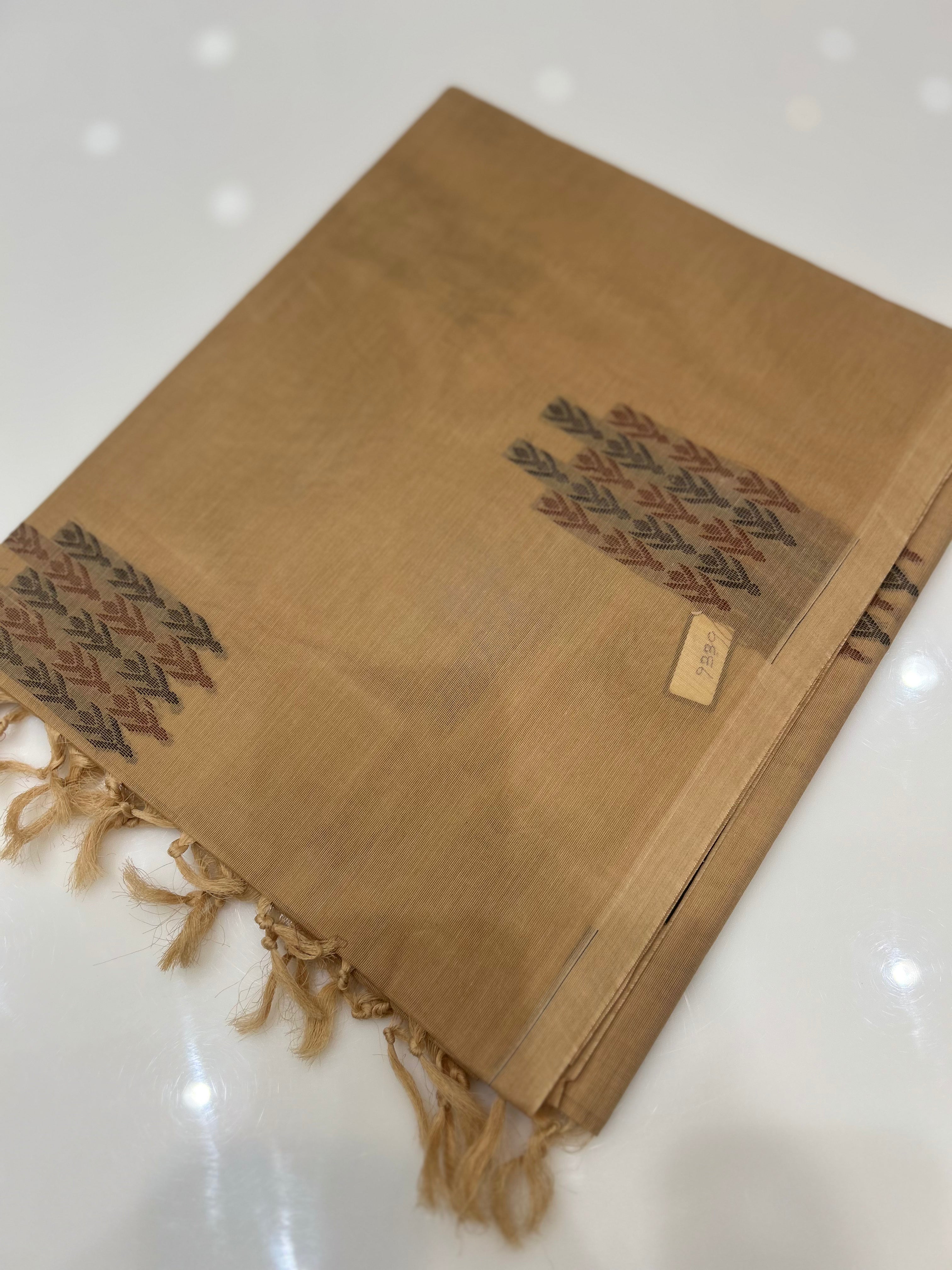 Cotton  Saree-Chiku  Search code 7509