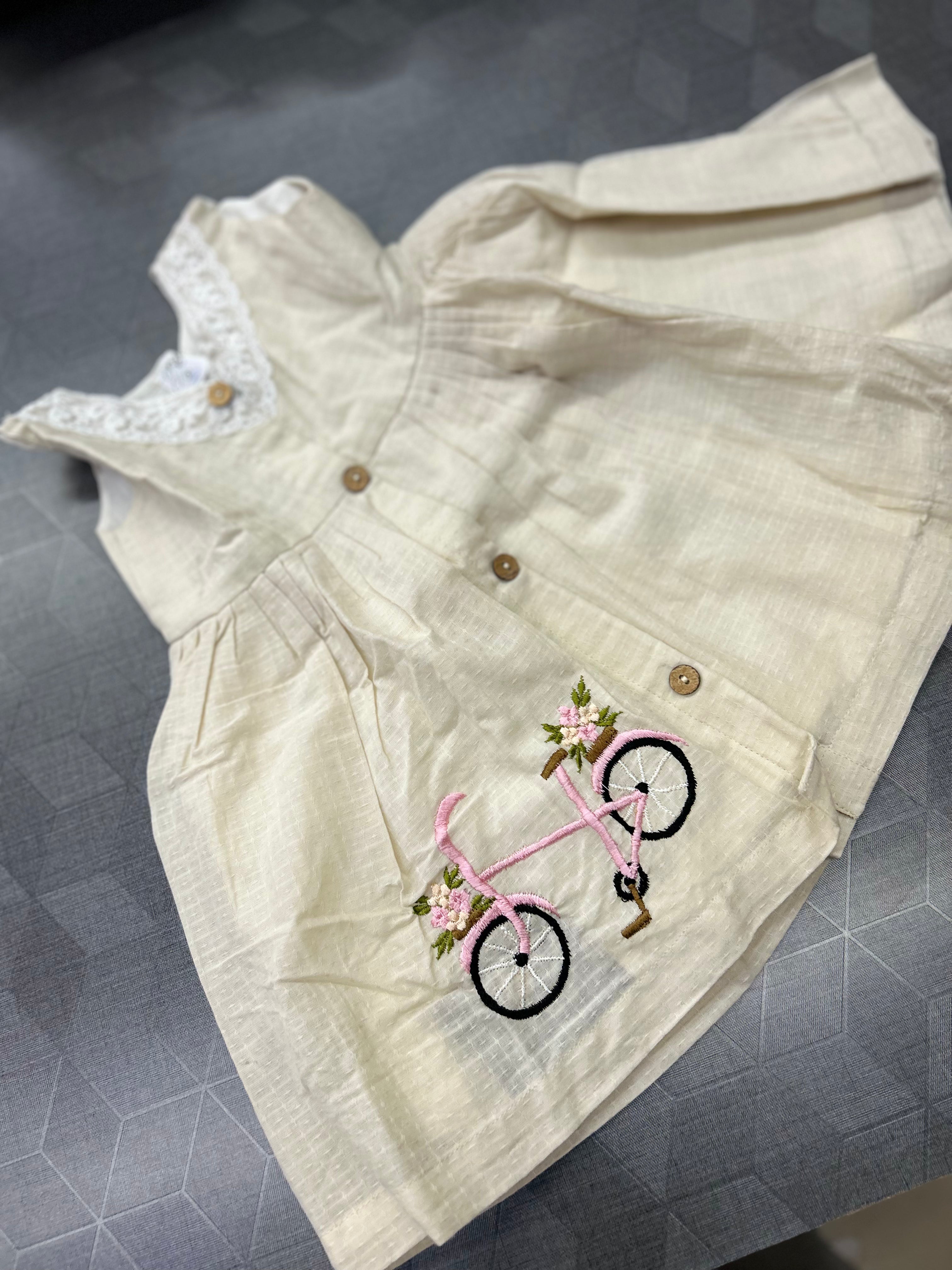 Kids Frock   -Chiku  color Search code 8403