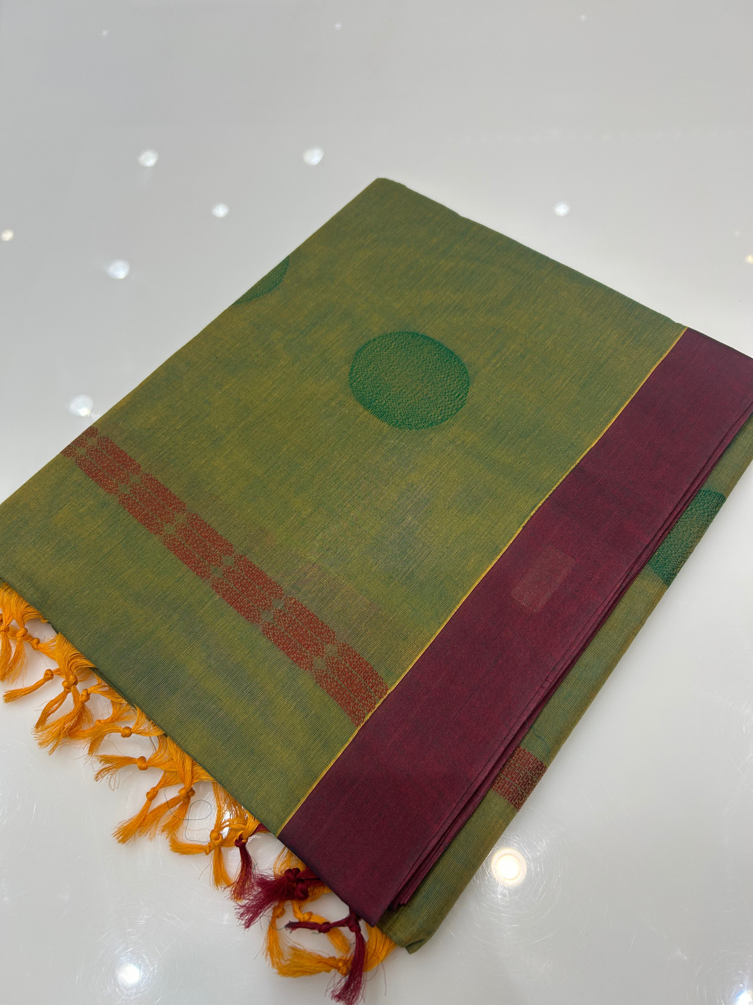 Cotton  Saree-Green shade Search code 7517