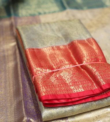 KANCHIPURAM SAREE CONTRAST -Cream to Chilly red  Search code 9611