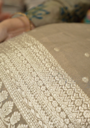 Running Material  -Ivory  color Search code 7958
