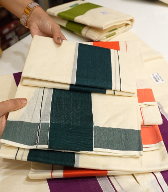 Set Mundu   -Dark Green color Cotton  Search code 7302