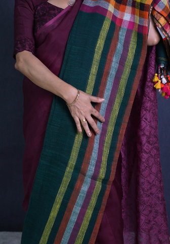 Semi Linen Saree  - Green shade  Search code 1594