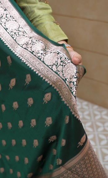 Banarasi sarees - Emarald green  color Search code 8310