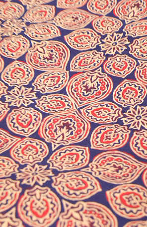 RUNNING MATERIAL - cambric cottan Ajark print  Search code 5225