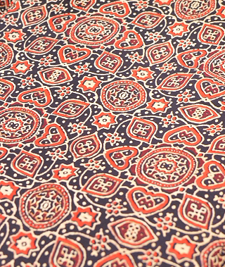 RUNNING MATERIAL - cambric cottan Ajark print  Search code 5227