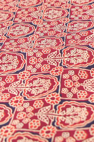 RUNNING MATERIAL - cambric cottan maroon color Ajark print  Search code 5233