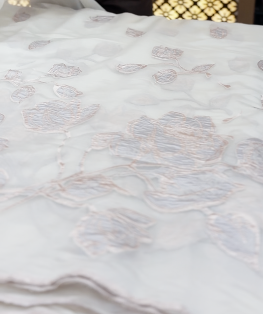 ORGANZA RUNNING MATERIAL -white and blush pink   Search code 2227