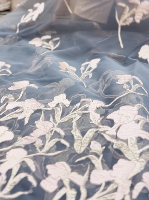 ORGANZA RUNNING MATERIAL -gray  and blush pink   Search code 2228