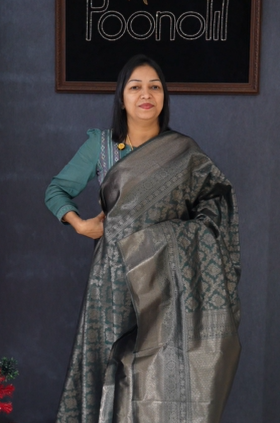 Semi Silk Saree - green shade Search code 1563