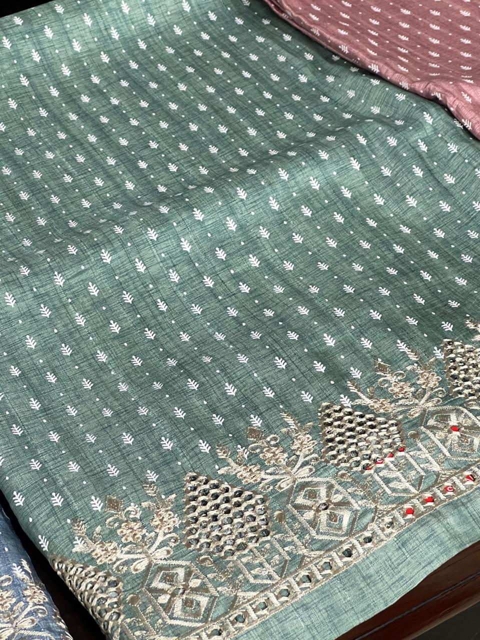 Cut work Saree - Green color Search code 5602