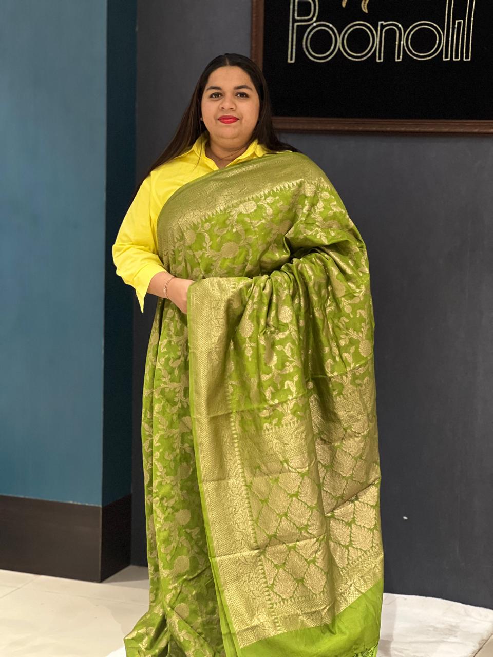 Banarasi sarees -Leaf green color Search code 3304