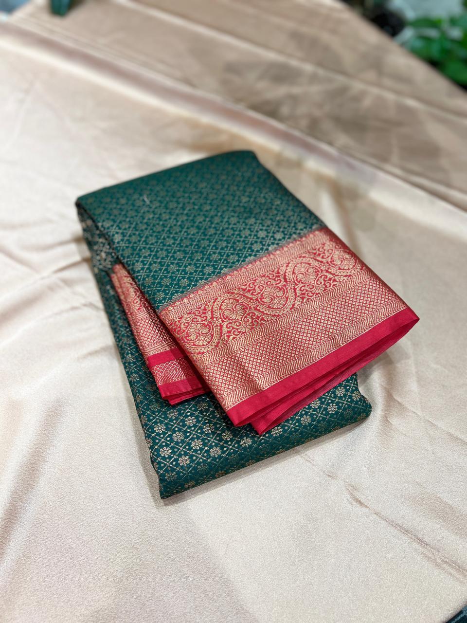 KANCHIPURAM SAREE CONTRAST -Bottle green to Red  Search code 8418