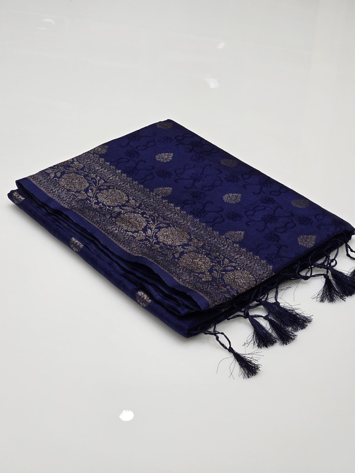 Banarasi sarees - Navy blue   color Search code 7201