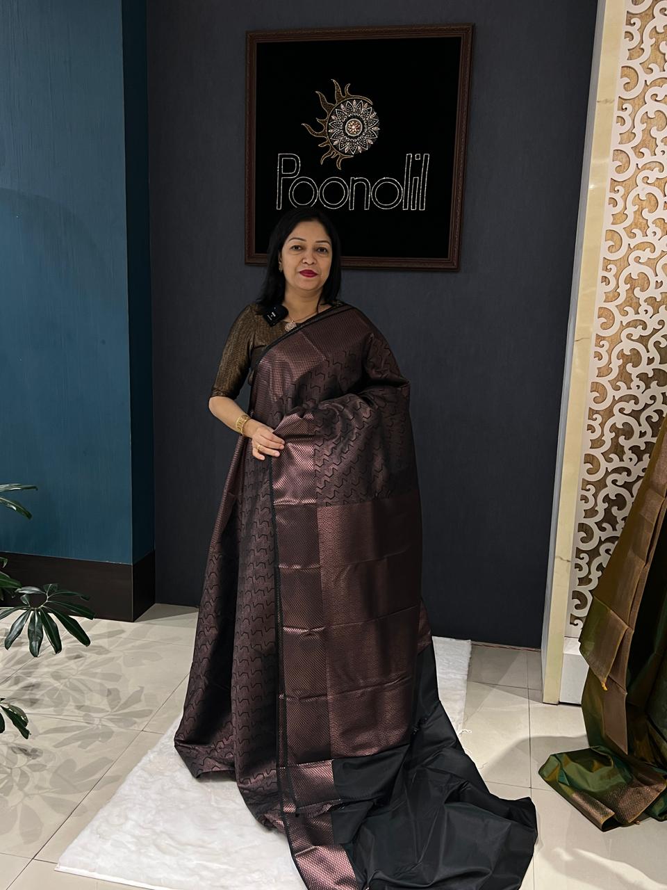 BROCADE SAREE-Black Search code 6222