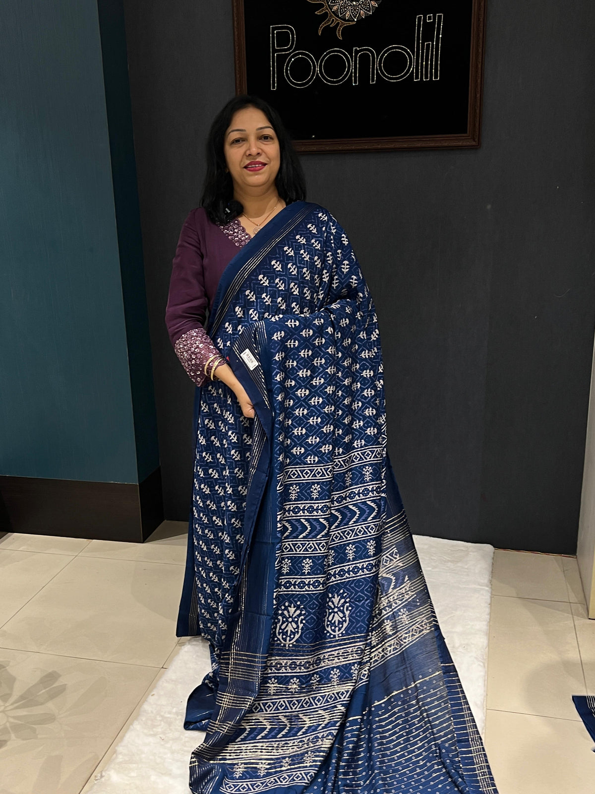 Maheshwari silk saree  - blue color Search code 3034