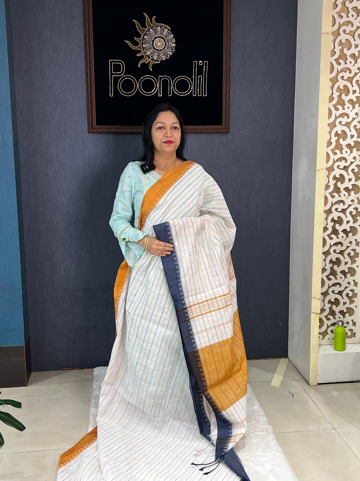 Cotton saree  -White    color Search code 4529