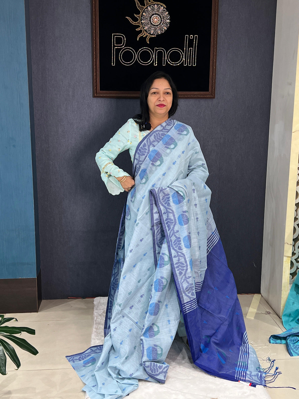 Cotton saree  -Light blue to Dark blue  color Search code 4565