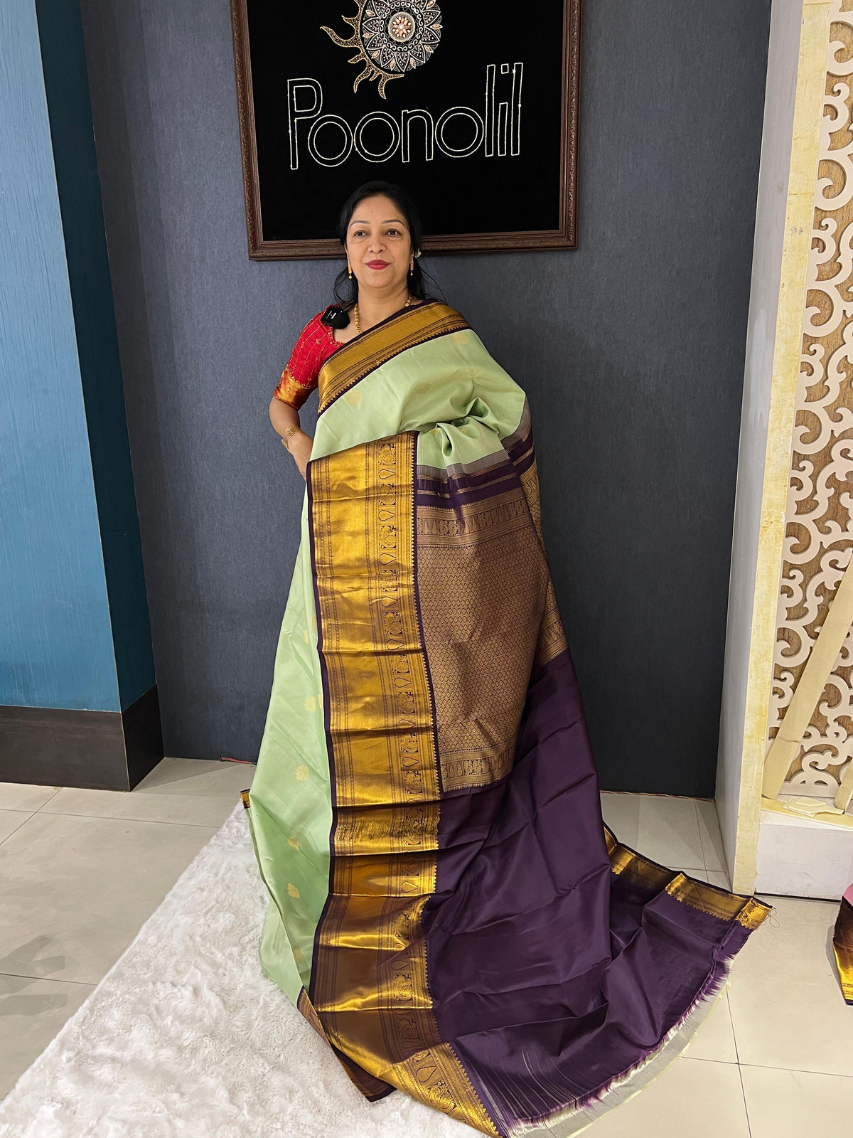 KANCHIPURAM SAREE -Green to Purple   shade Search code 1420