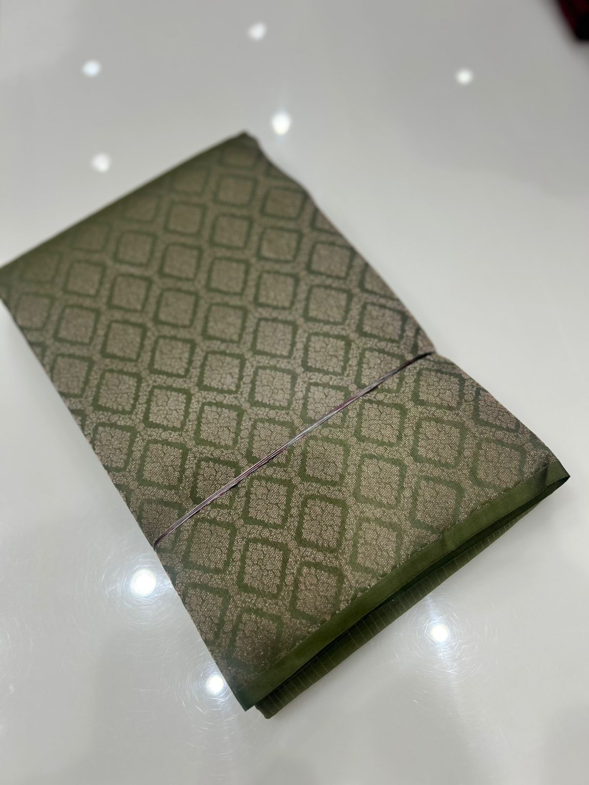 KANCHIPURAM SAREE -Green shade Search code 6300
