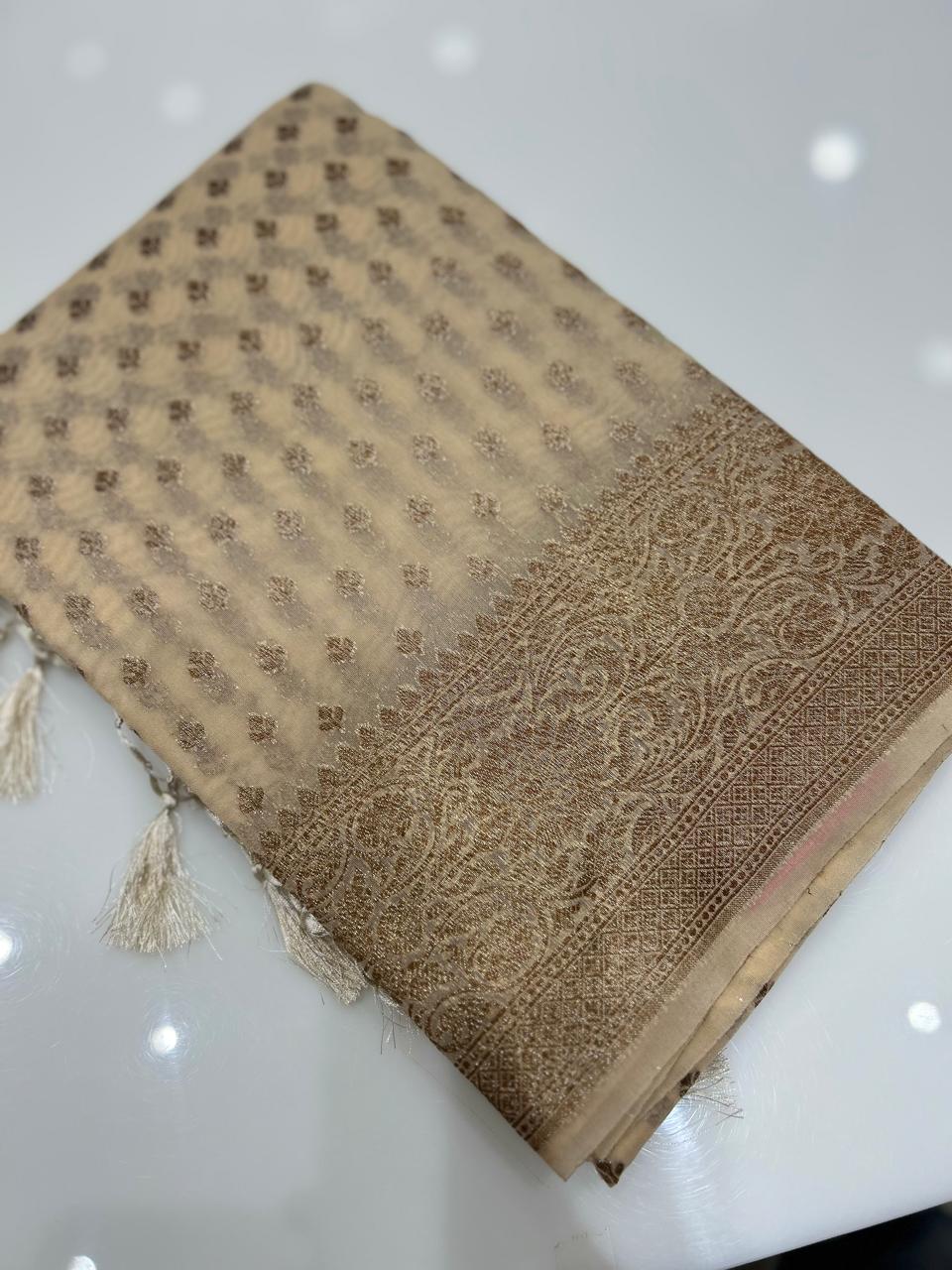 Semi banarasi saree -Cream shade  Search code 6712