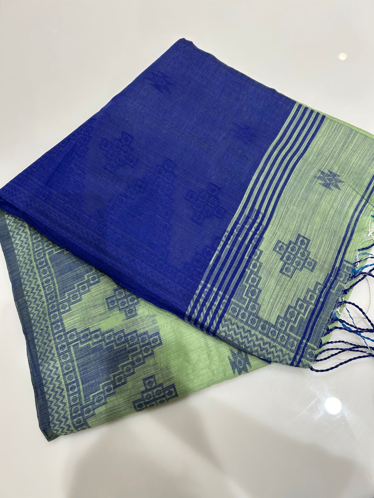 Cotton  Saree-Green to Blue   shade Search code 7405