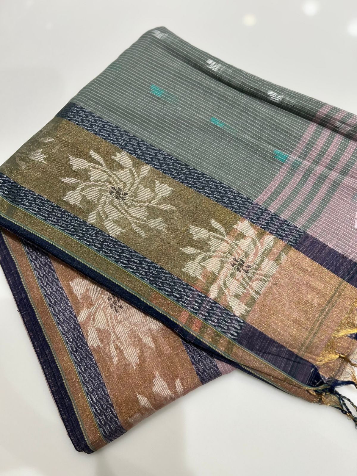 Cotton  Saree- Dusty Green to Pink shade Search code 7418