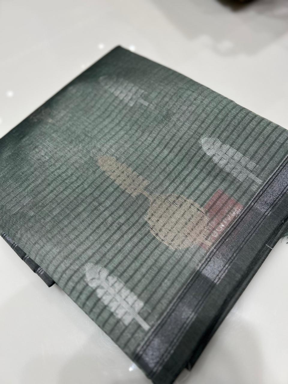 Art Silk  Saree  - Green shade  Search code 2415