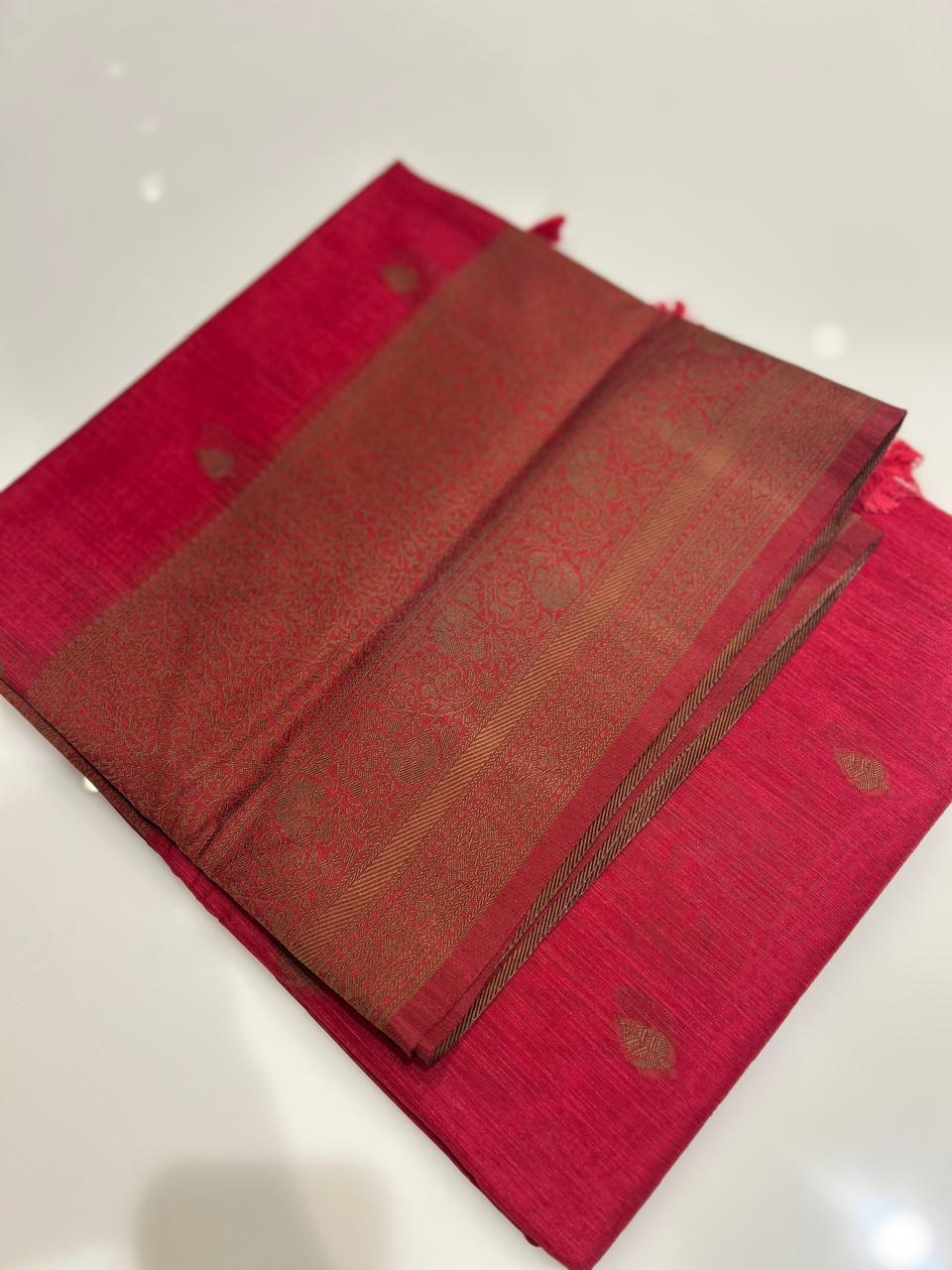 Jute matka silk saree  -Burgundy to chiku   shade  Search code 4603