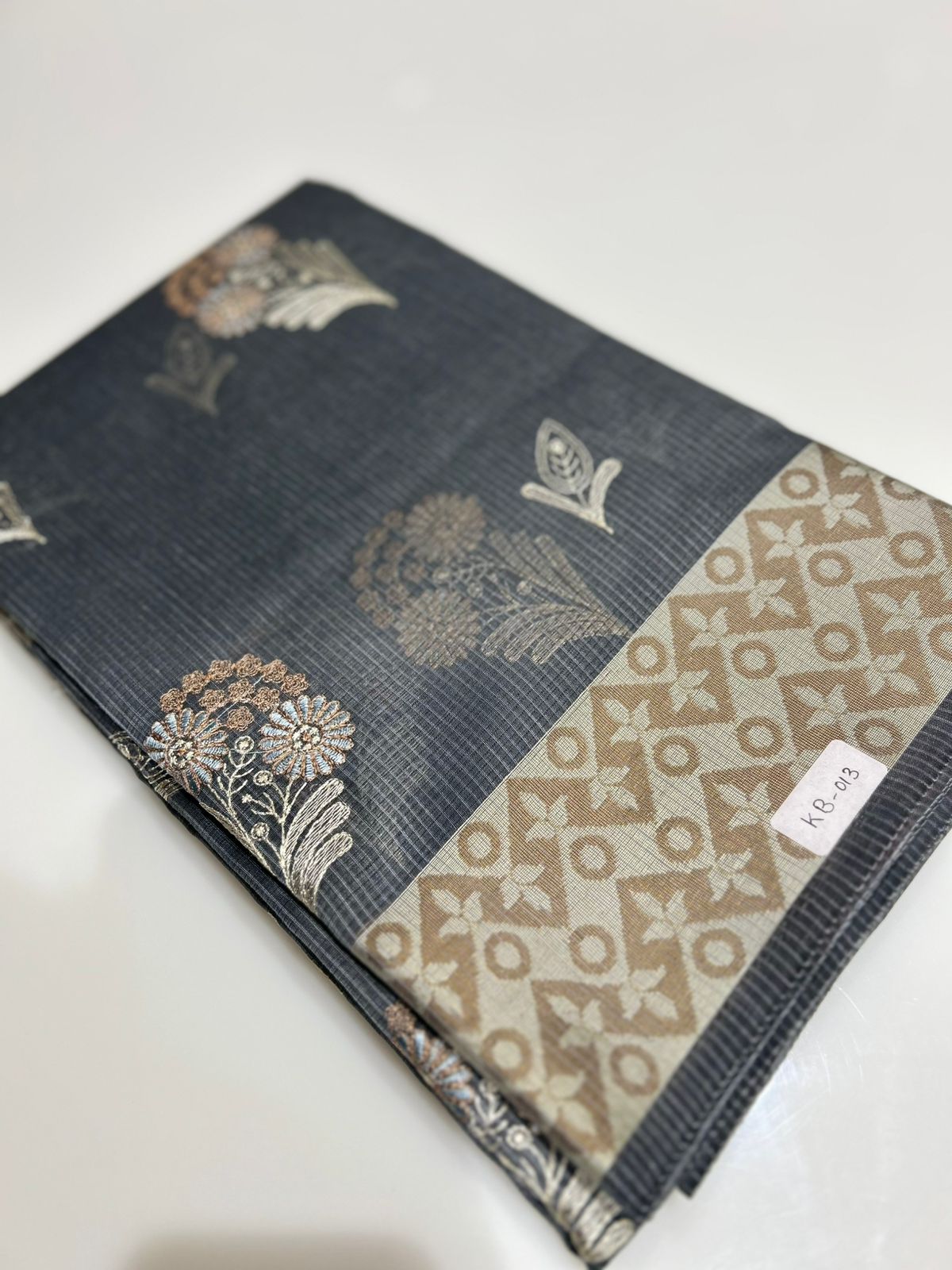 Net Cotta Saree- Gray shade Search code 7205