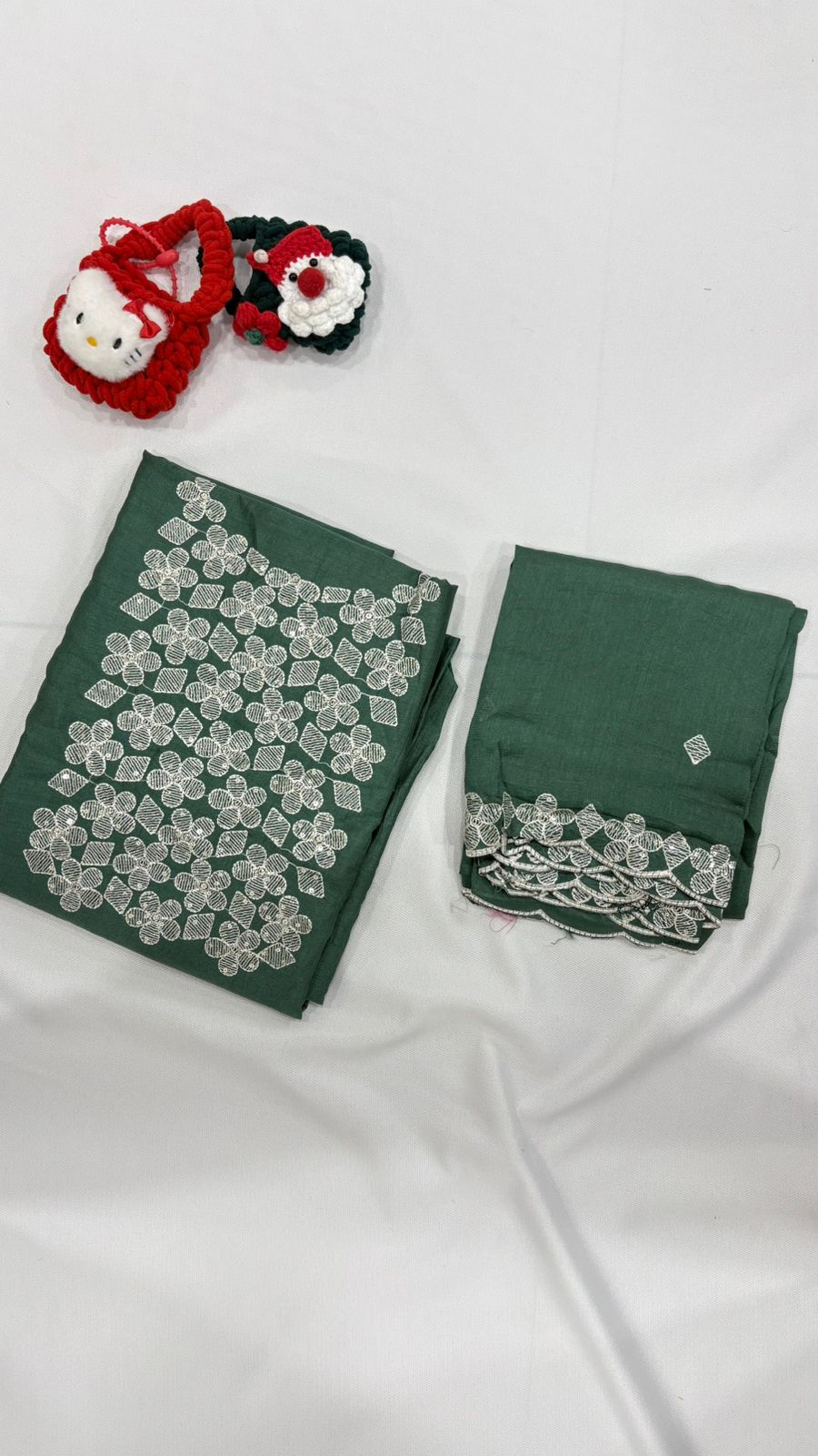 UNSTITCHED SALWAR SUIT SET-green shade color Search code 2517