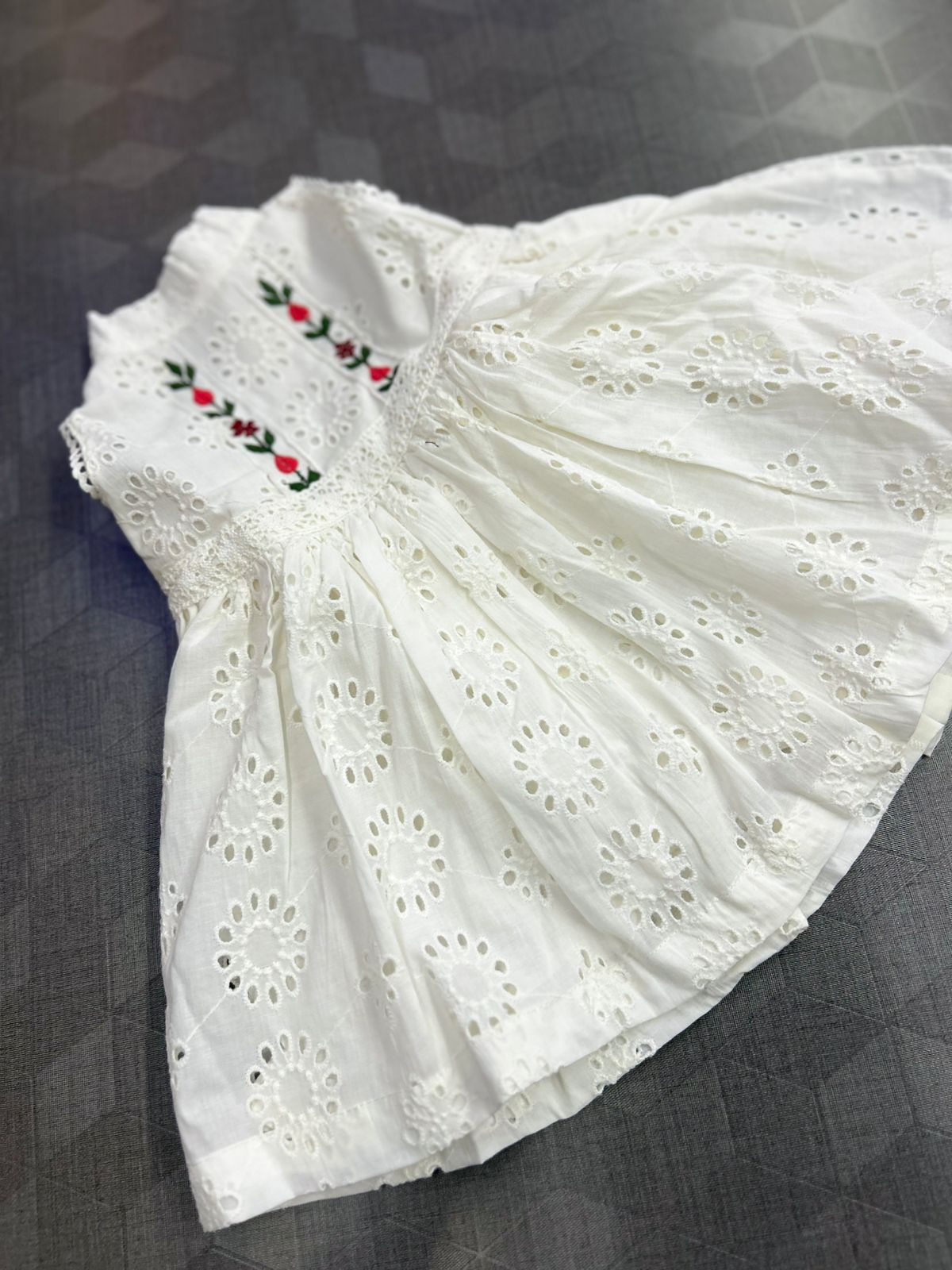 Kids Frock   -White  color Search code 8410