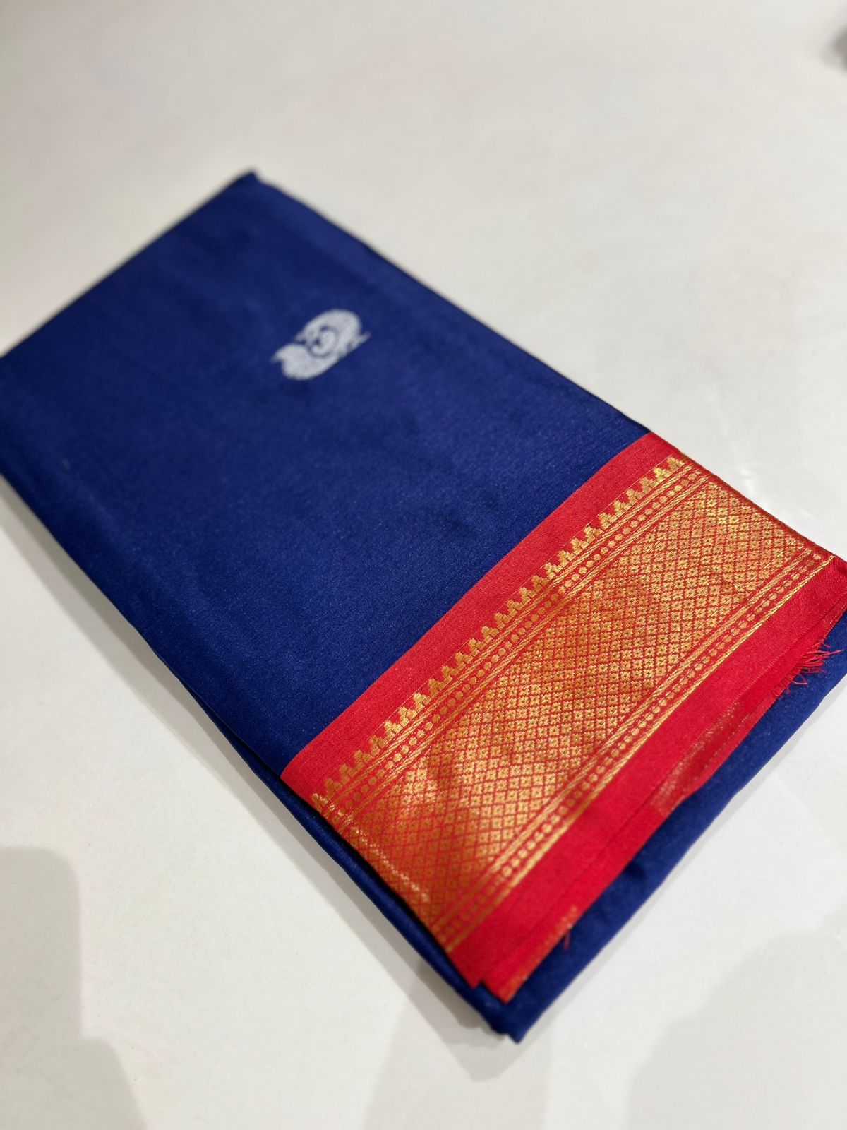 KANCHI COTTON SAREE -Navy blue to Red  shade Search code 6805