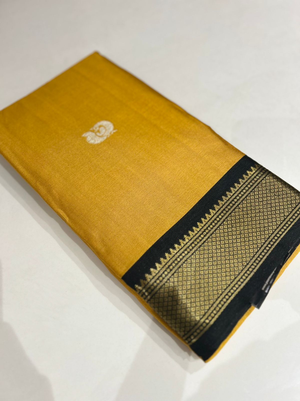 KANCHI COTTON SAREE -Yellow to Black  shade Search code 6804