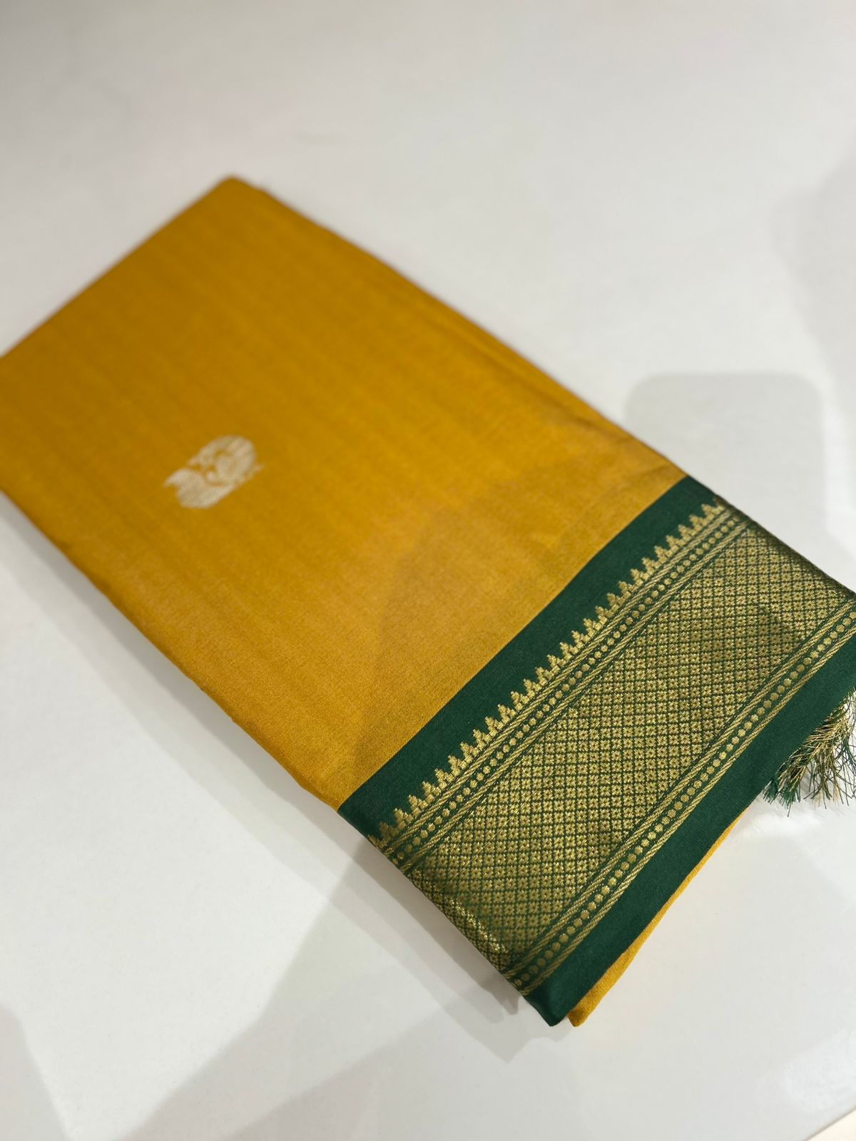 KANCHI COTTON SAREE - Yellow to  green  shade Search code 6801