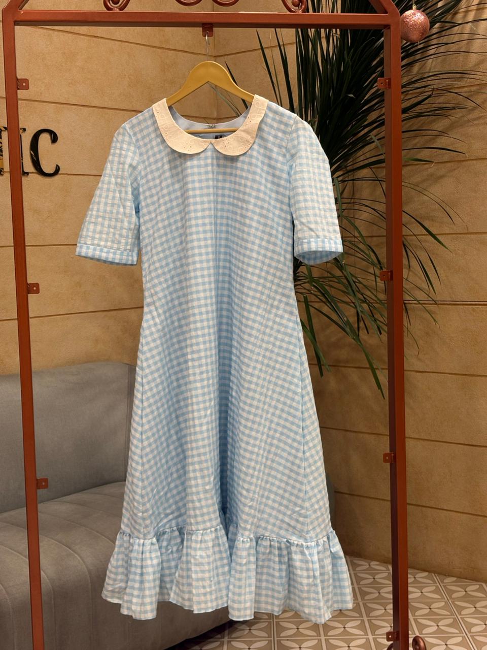 Top -blue & white check  shade Search code 5680