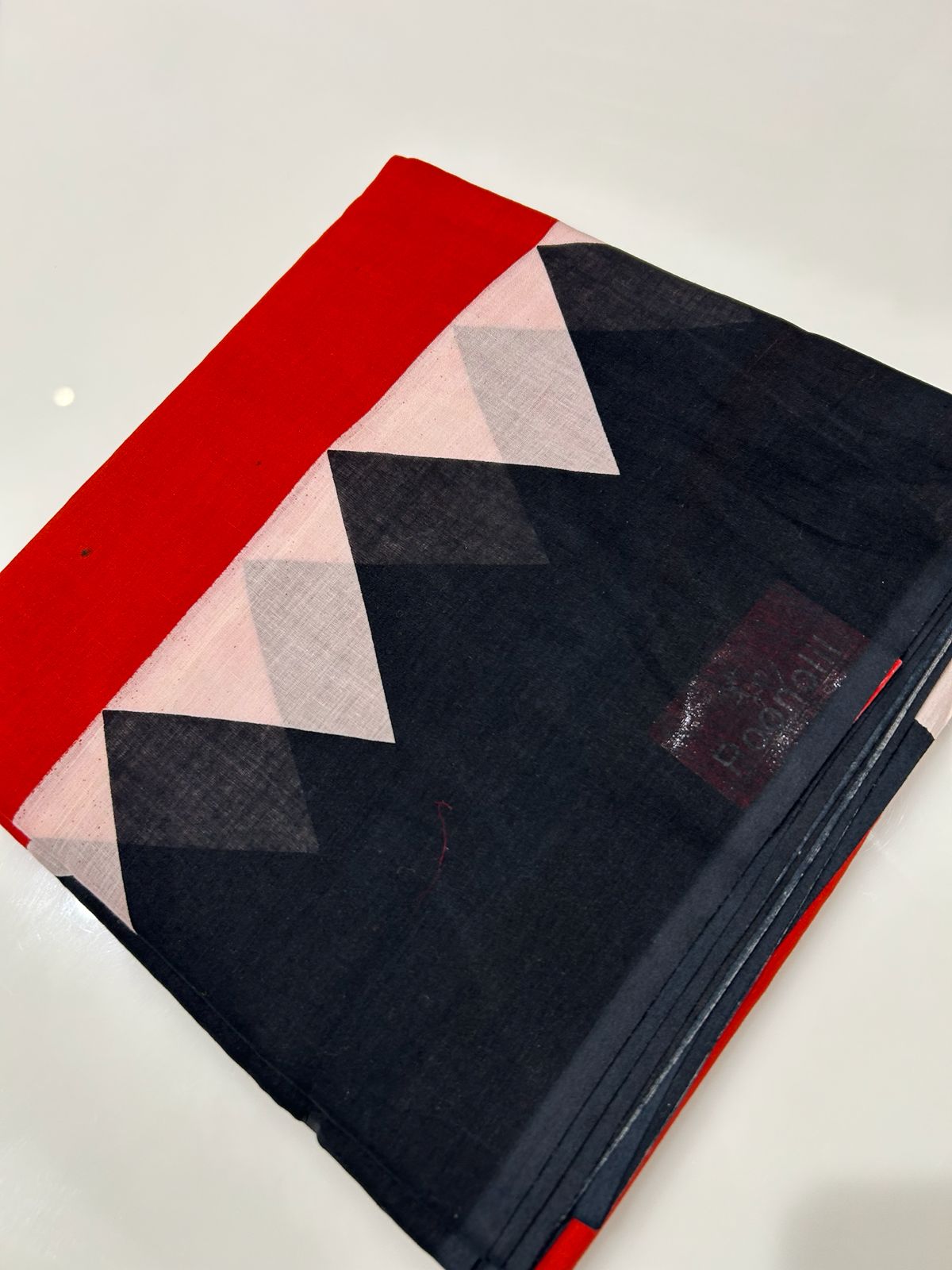 Cotton  Saree-Red and Black Search code 8002