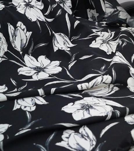 RUNNING MATERIAL -Black Search code 6521