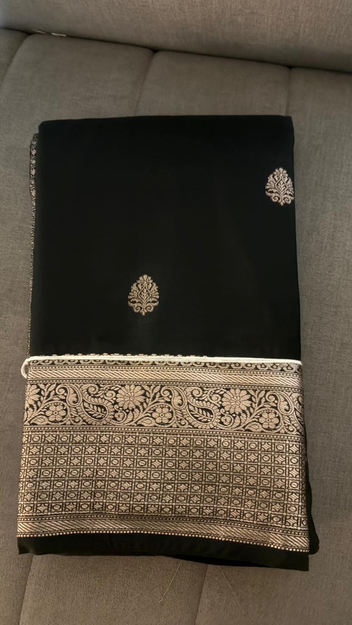 KANCHIPURAM SAREE- black shade  Search code 4502