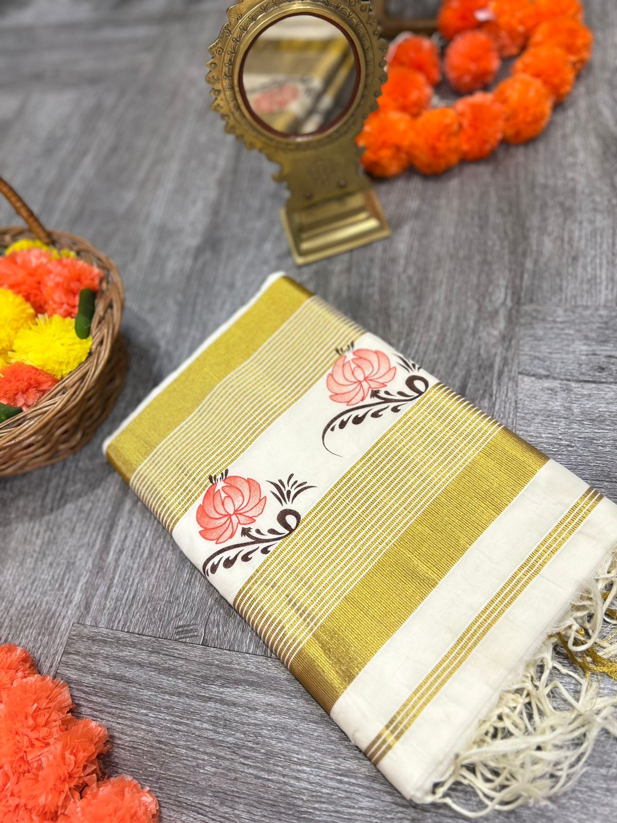 kerala saree - Cream Cotton  shade Search code 2104