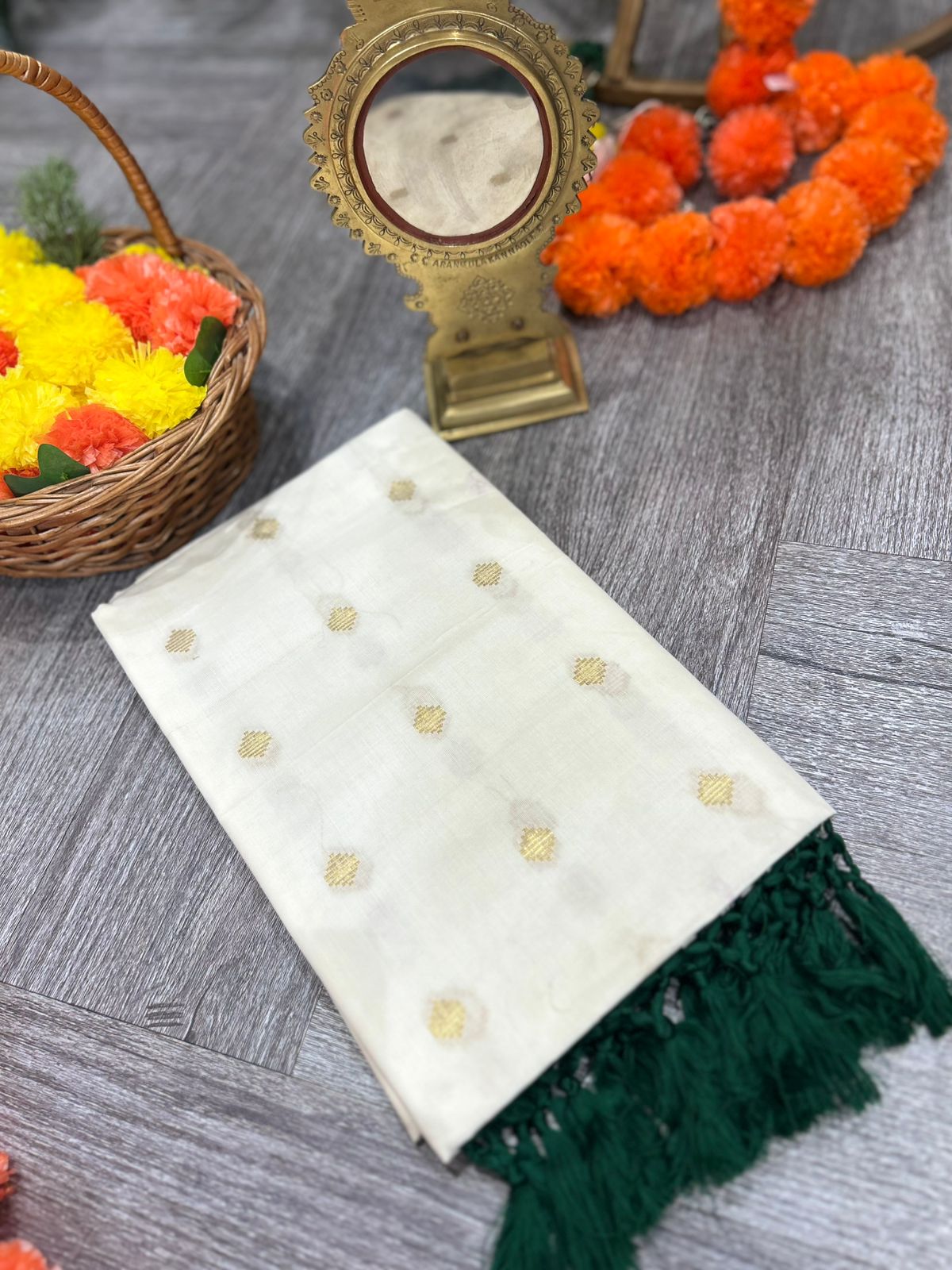kerala saree - Cream Cotton  shade Search code 2110