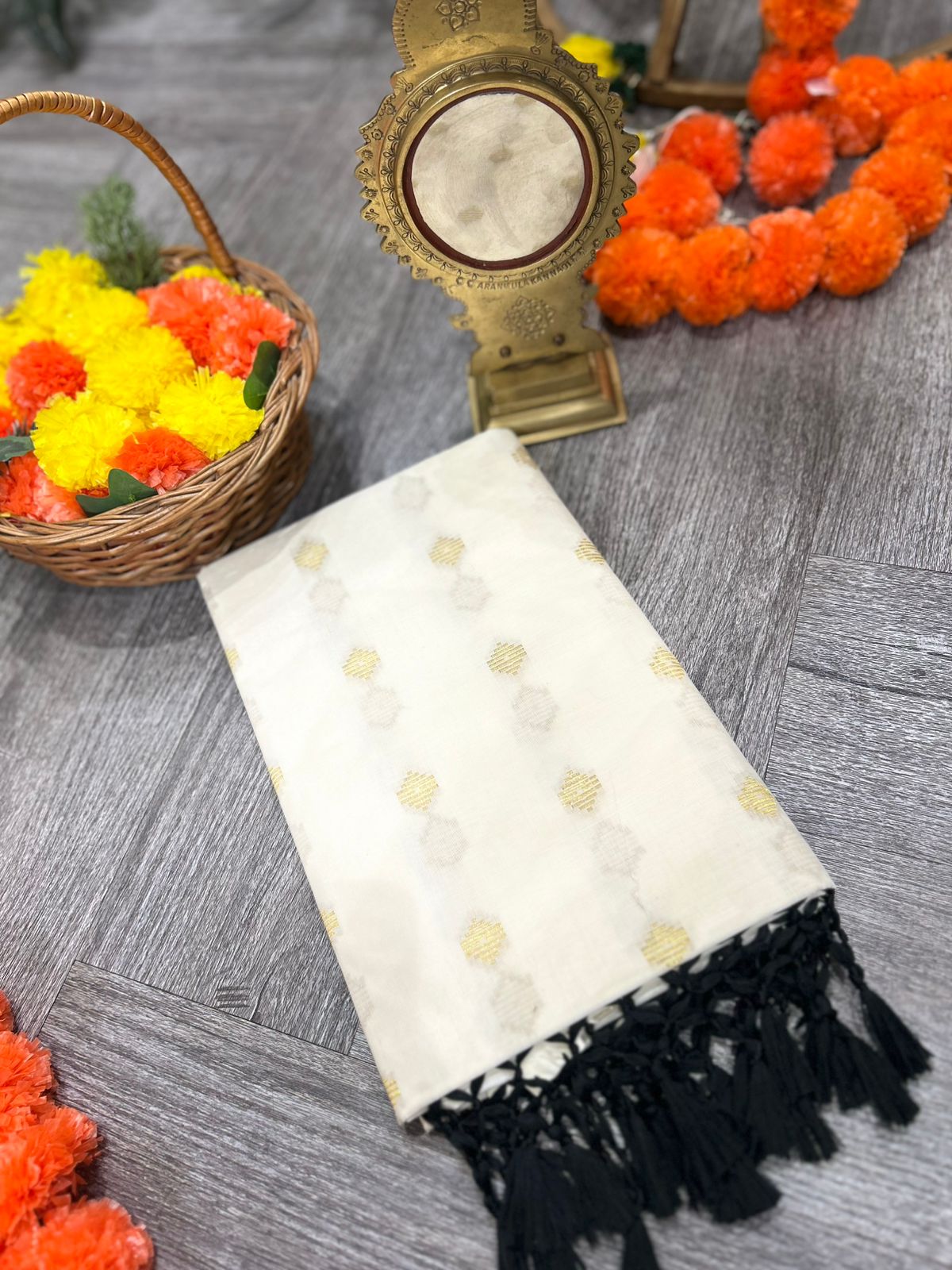 kerala saree - Cream Cotton  shade Search code 2113