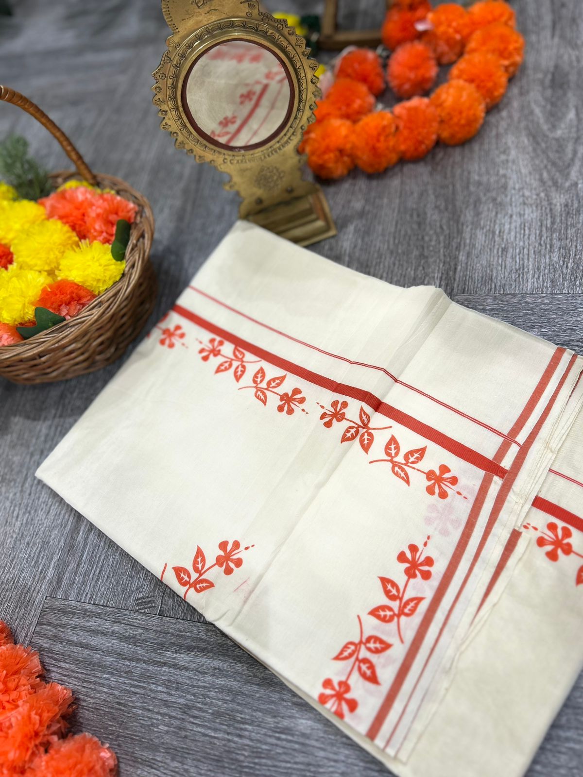 kerala saree - Cream Cotton  shade Search code 2121