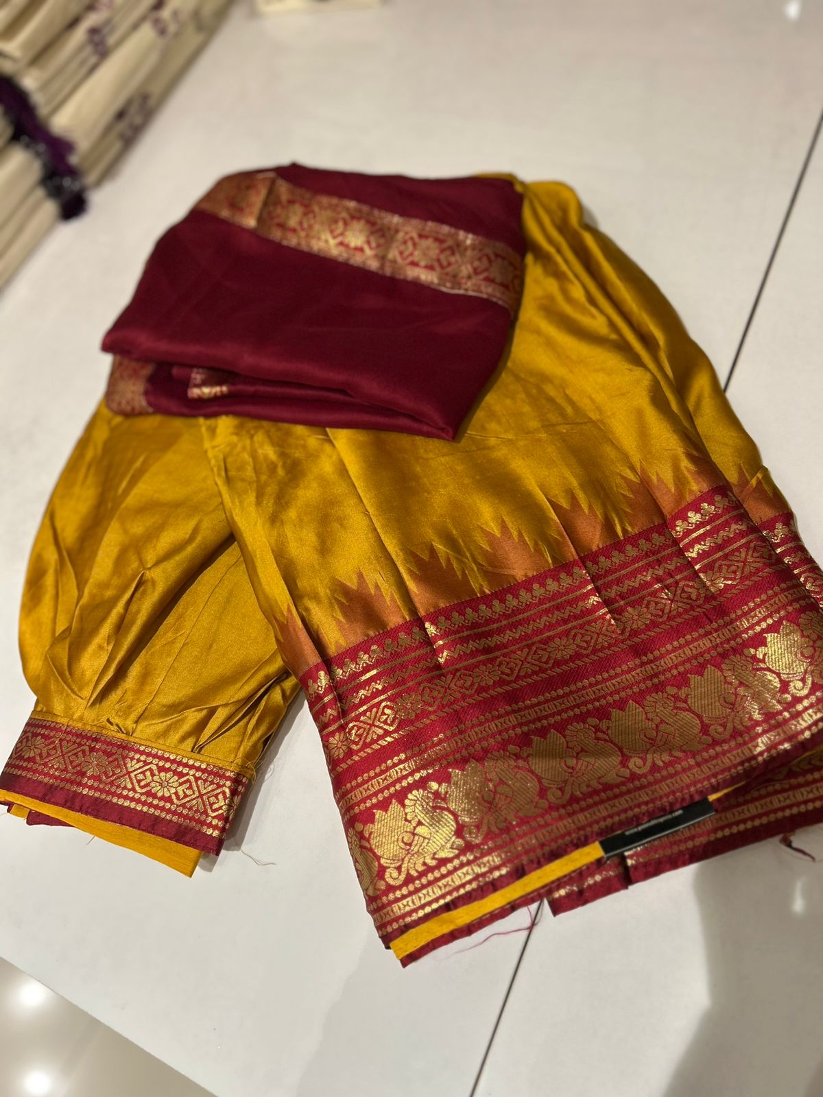 Davani-Mango yellow  to Maroon  Search code 3109