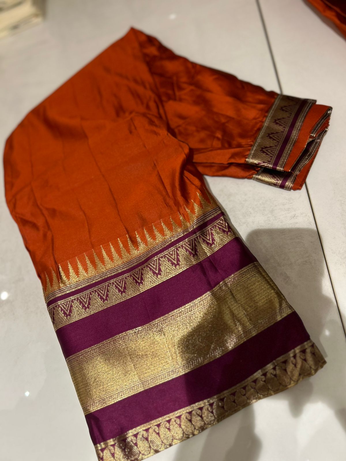 Davani- Burn orange to wine Search code 3104