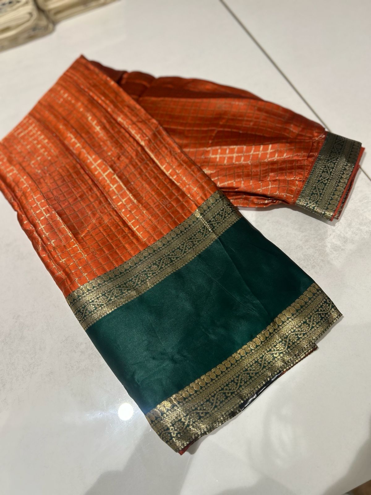Davani- Burn orange to green Search code 3119