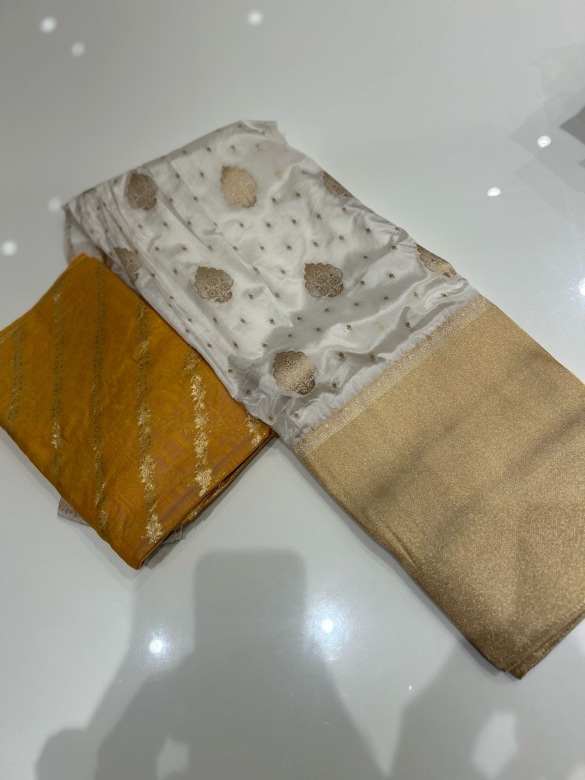 Davani- Golden cream to Mastered shade  Search code 3126