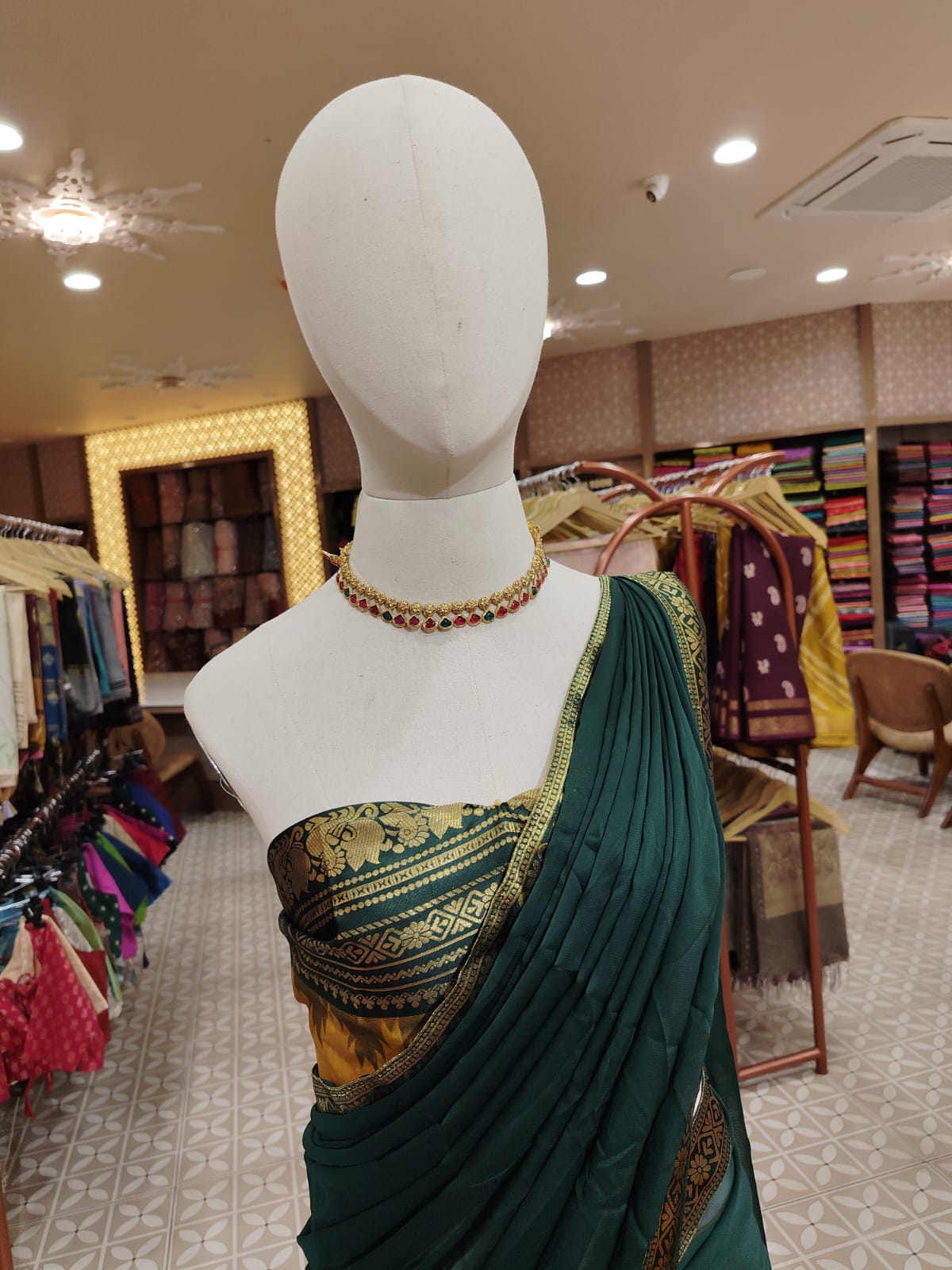 Davani- Elegant bottle green Search code 3130